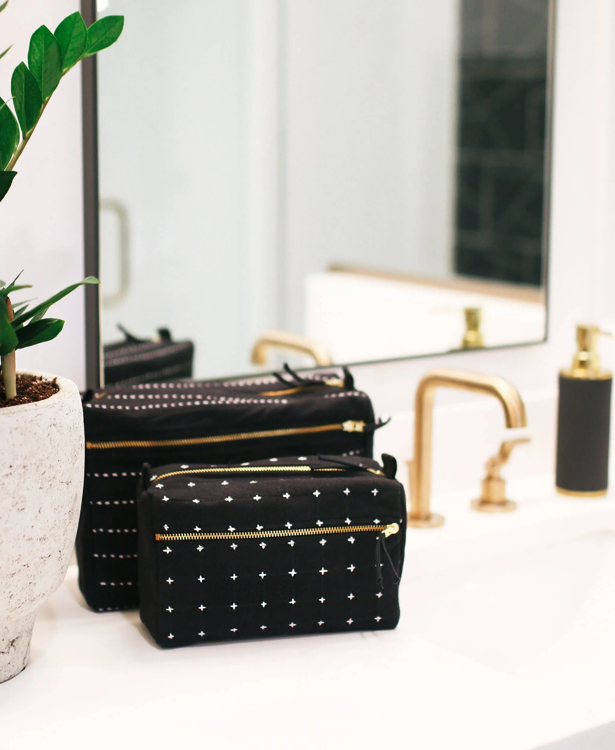 Anchal Cross-Stitch Toiletry Bag | Charcoal