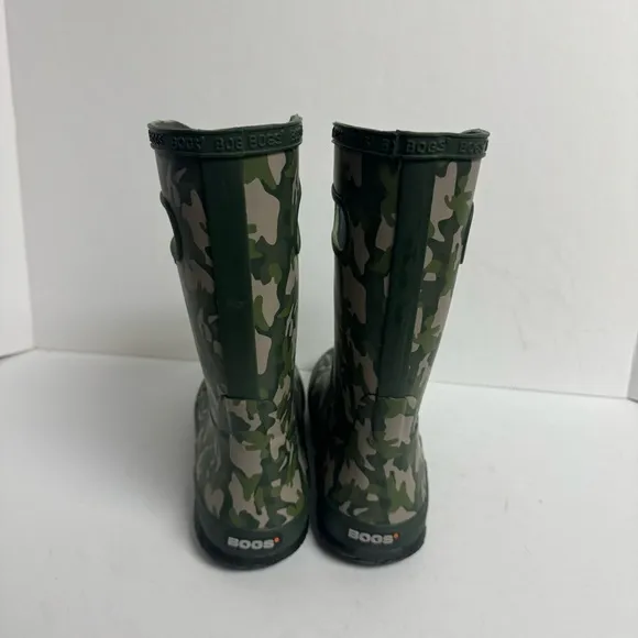 Bogs Rain Boot Camo Waterproof Size 4 M Big Kid