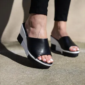 Camila® | Sandals with wedge heel