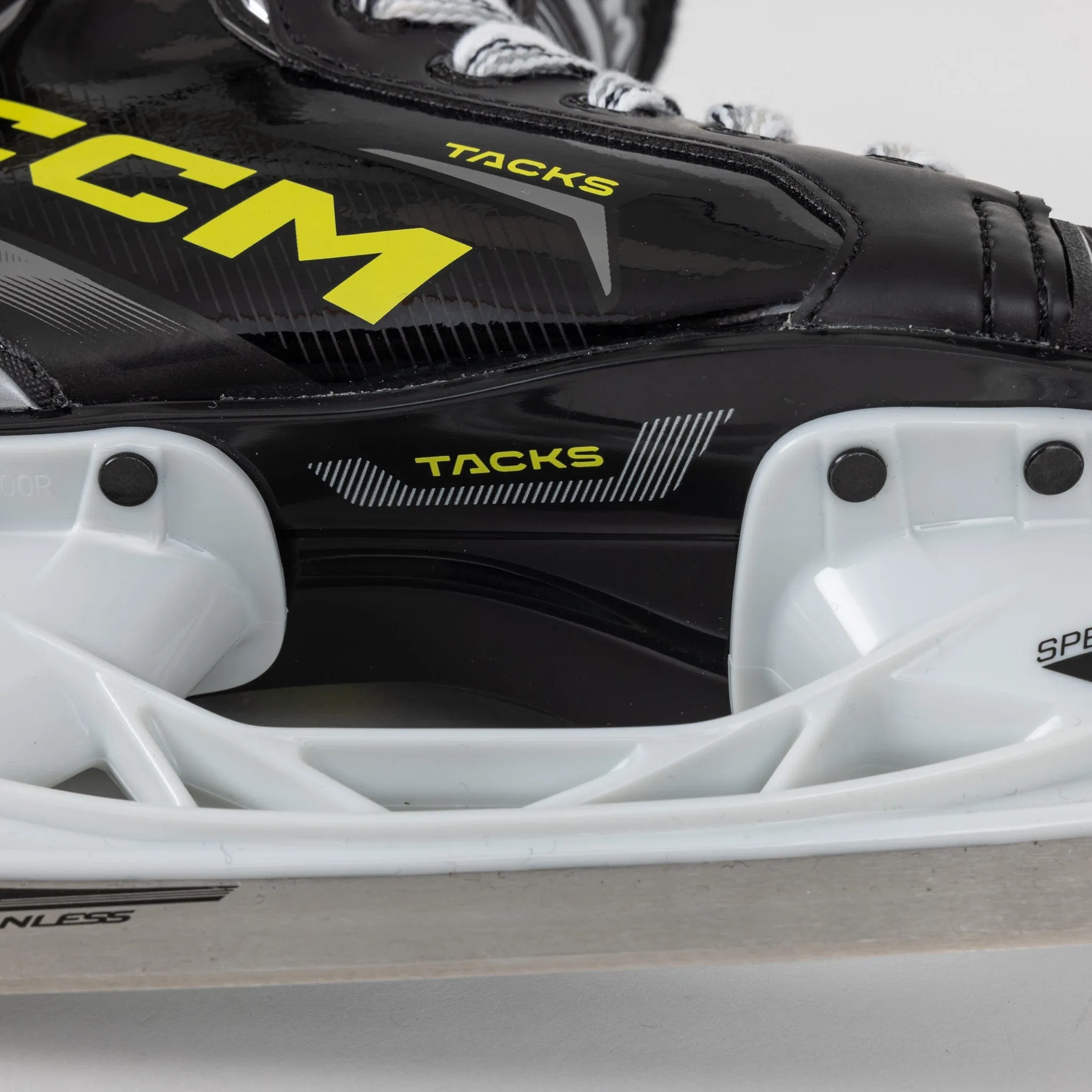 CCM Tacks XF80 Youth Hockey Skates