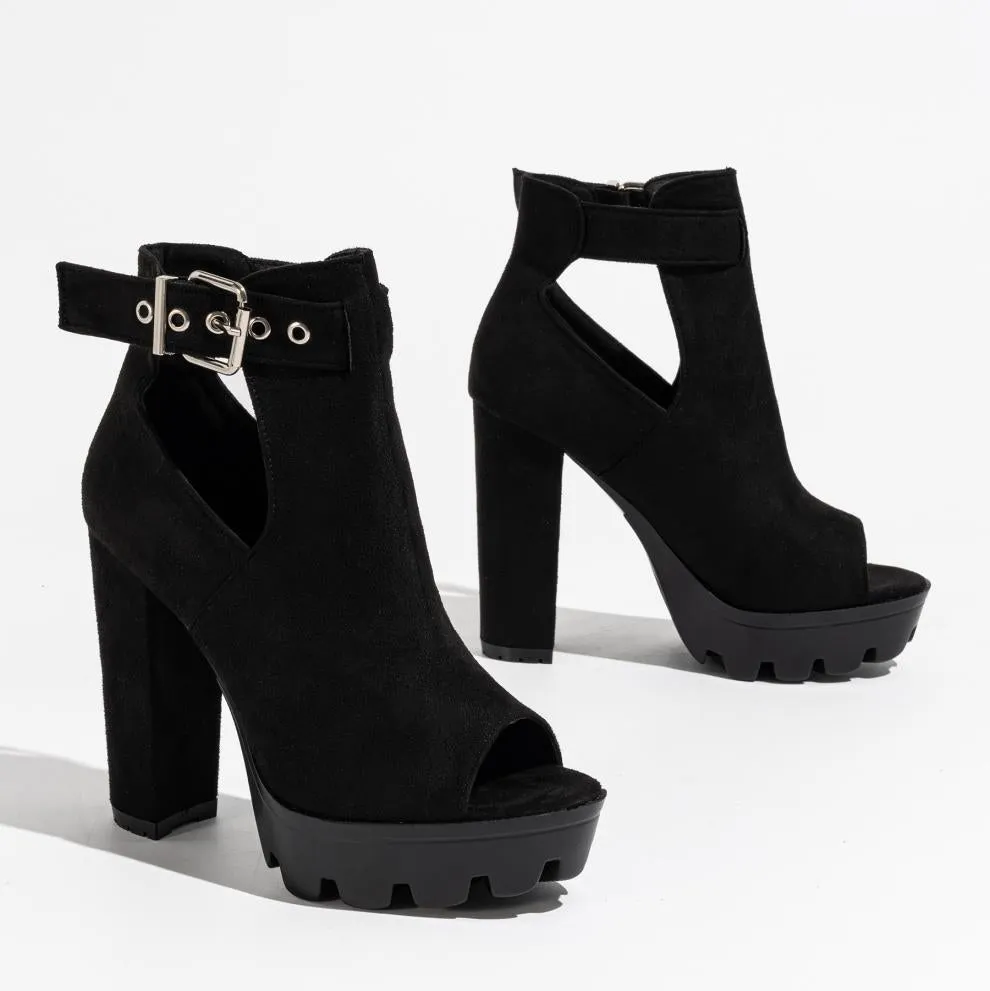 Comfortable buckle high heeled gladiator sandals