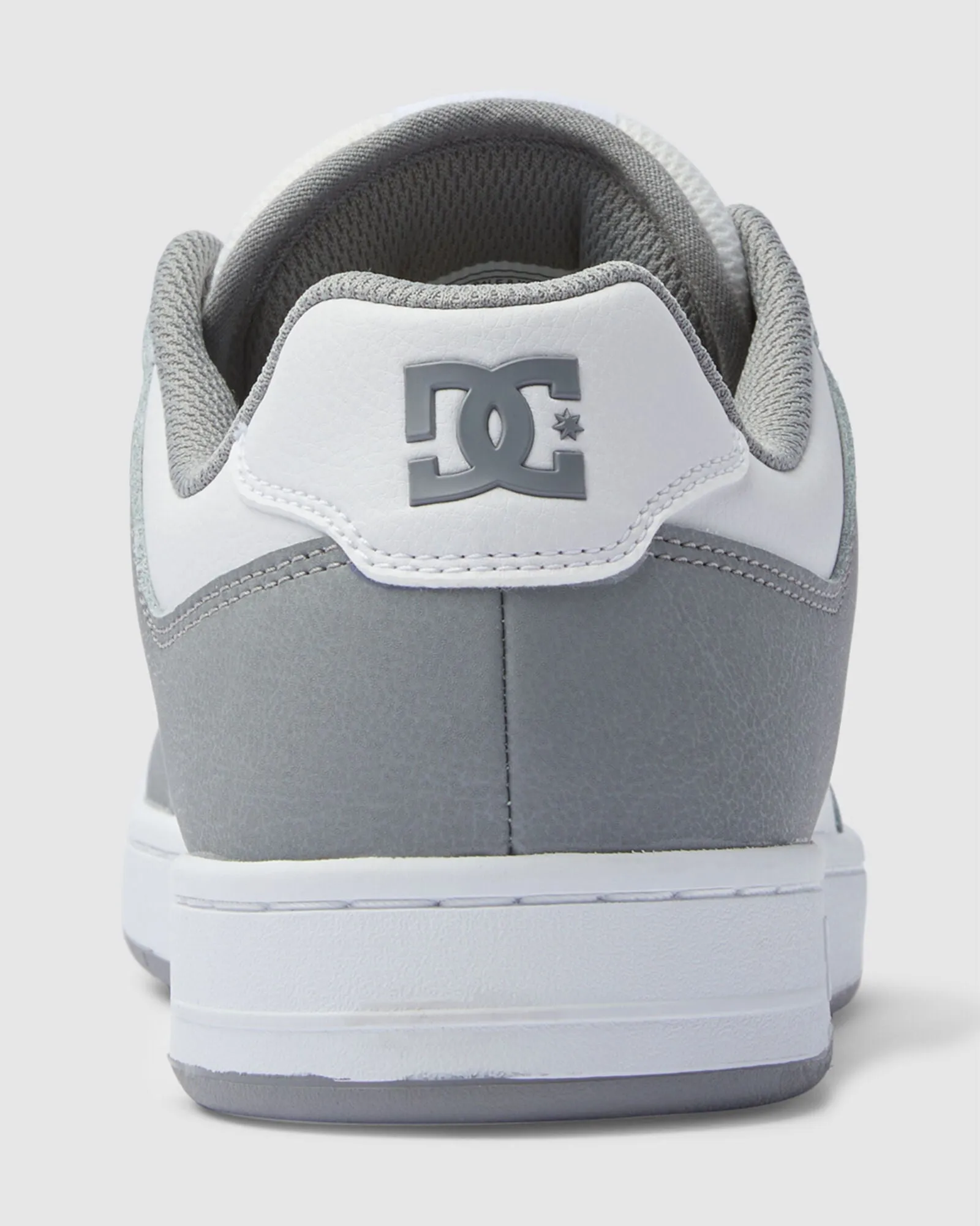 DC MANTECA 4 WHITE GREY