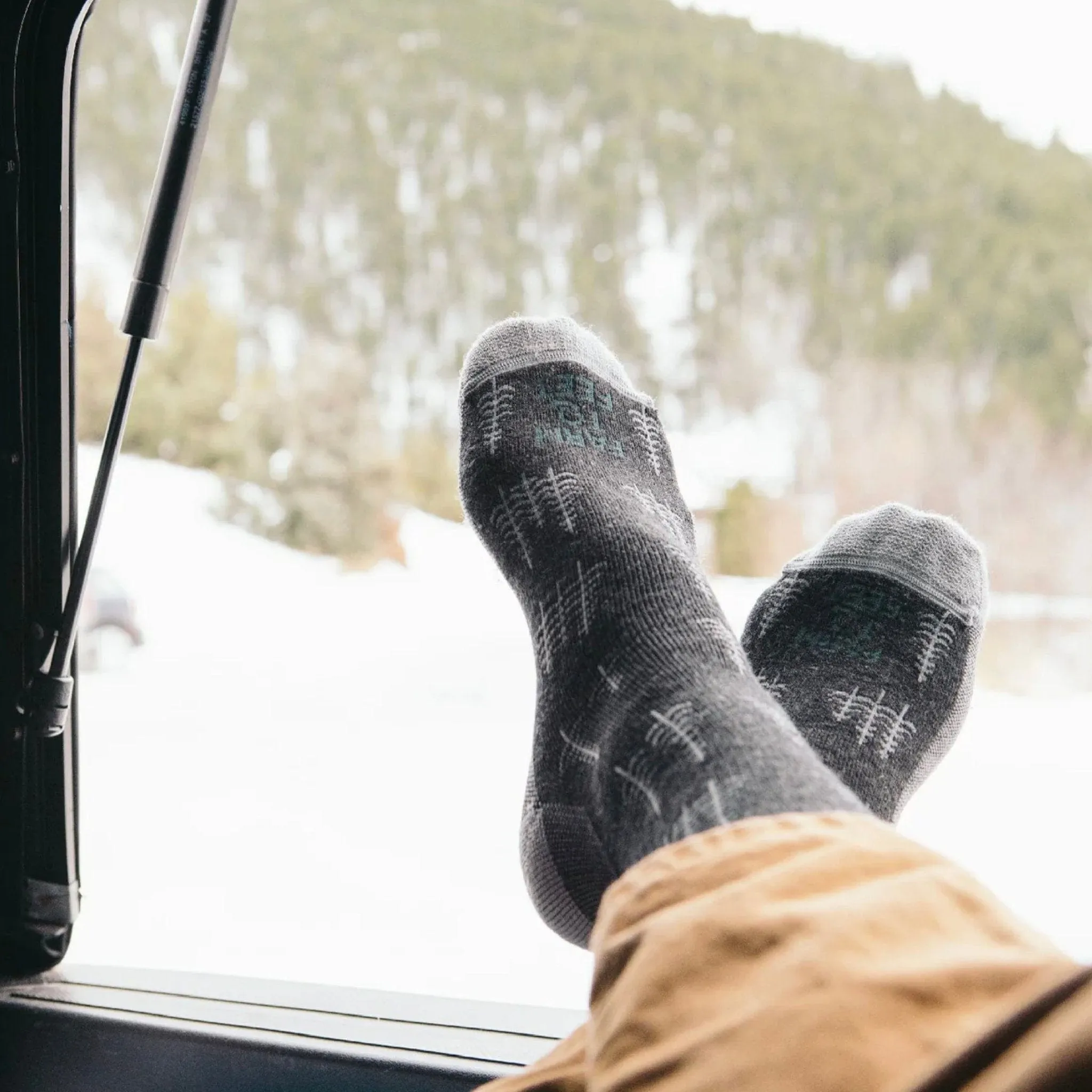 Farm to Feet Mens Cokeville Medium Cushion Socks