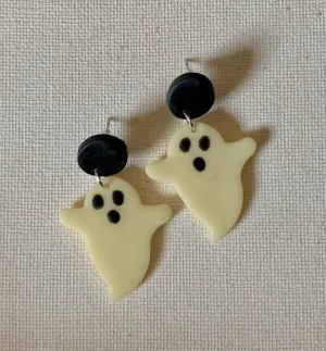 Ghost dangles (1)