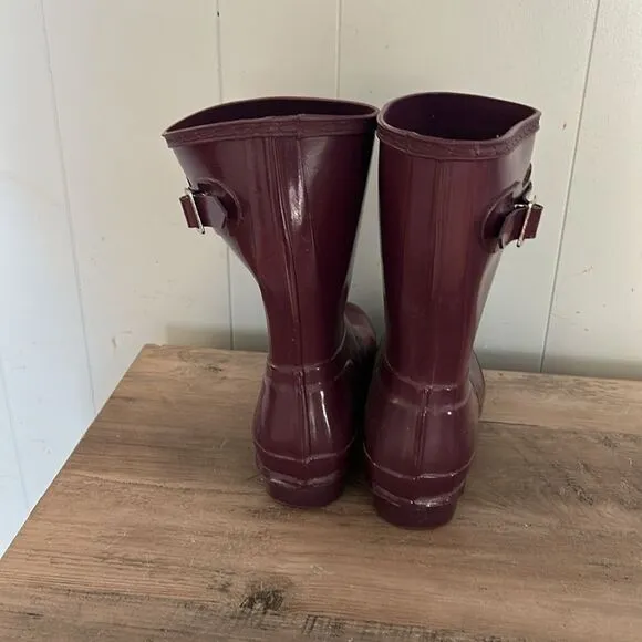 Hunter Plum Rain Boots Size 6