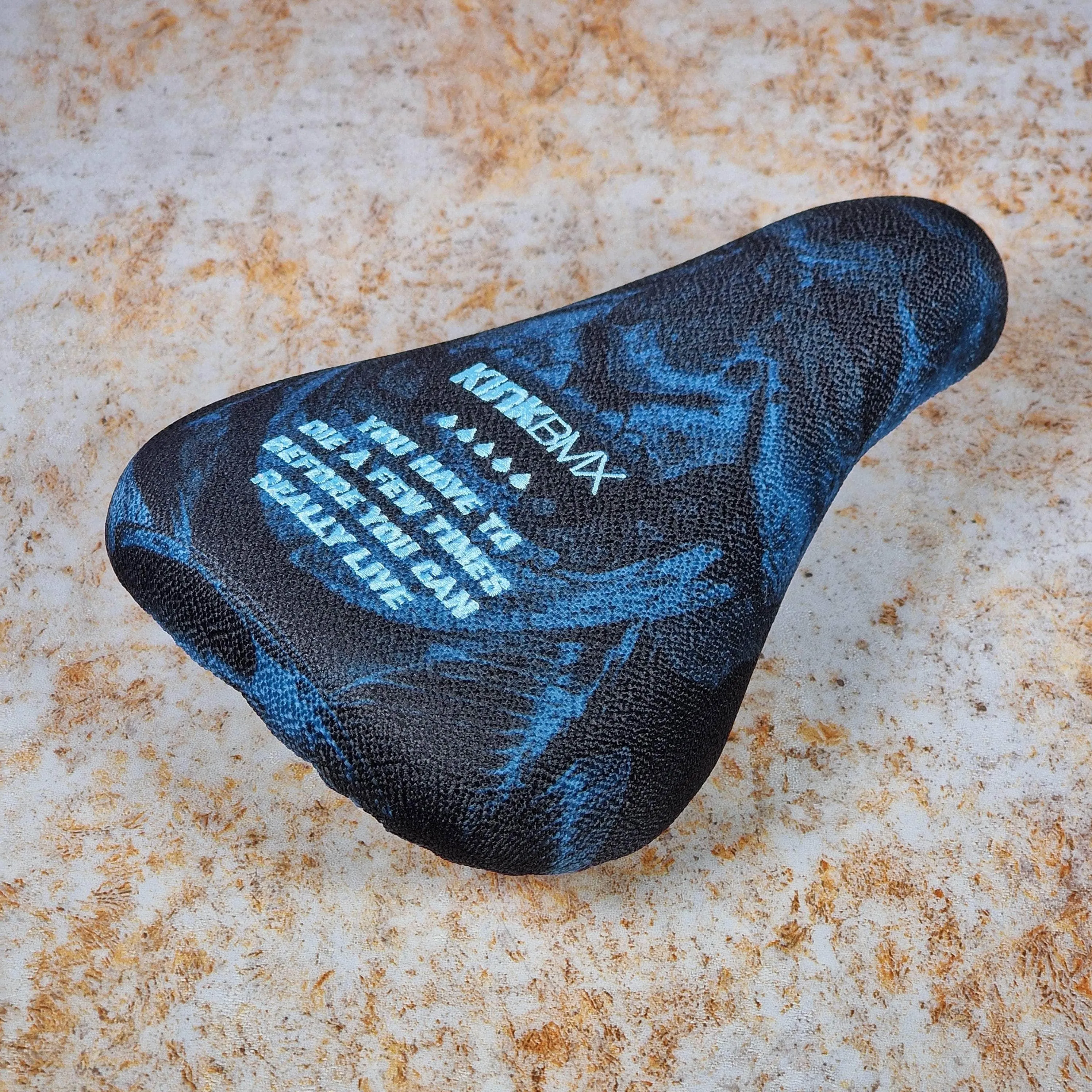 Kink Chinaski II Mid Stealth Pivotal Seat Black