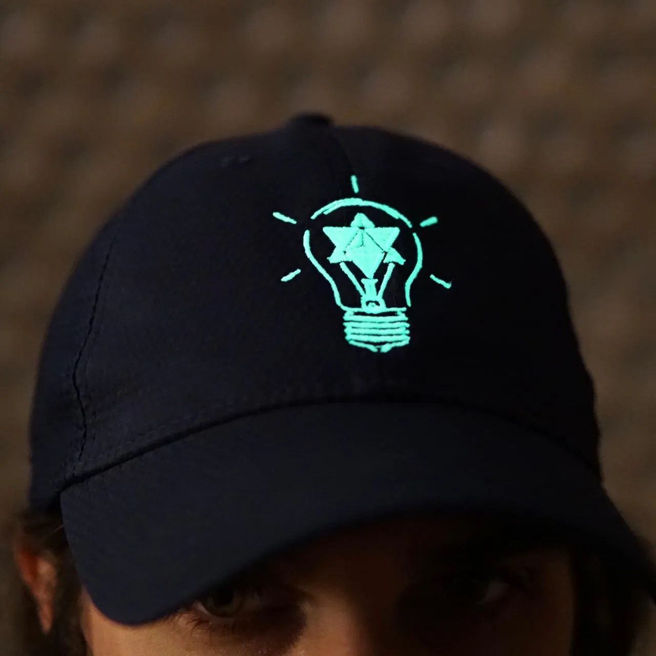 LIGHTBULB SPORTS CAP