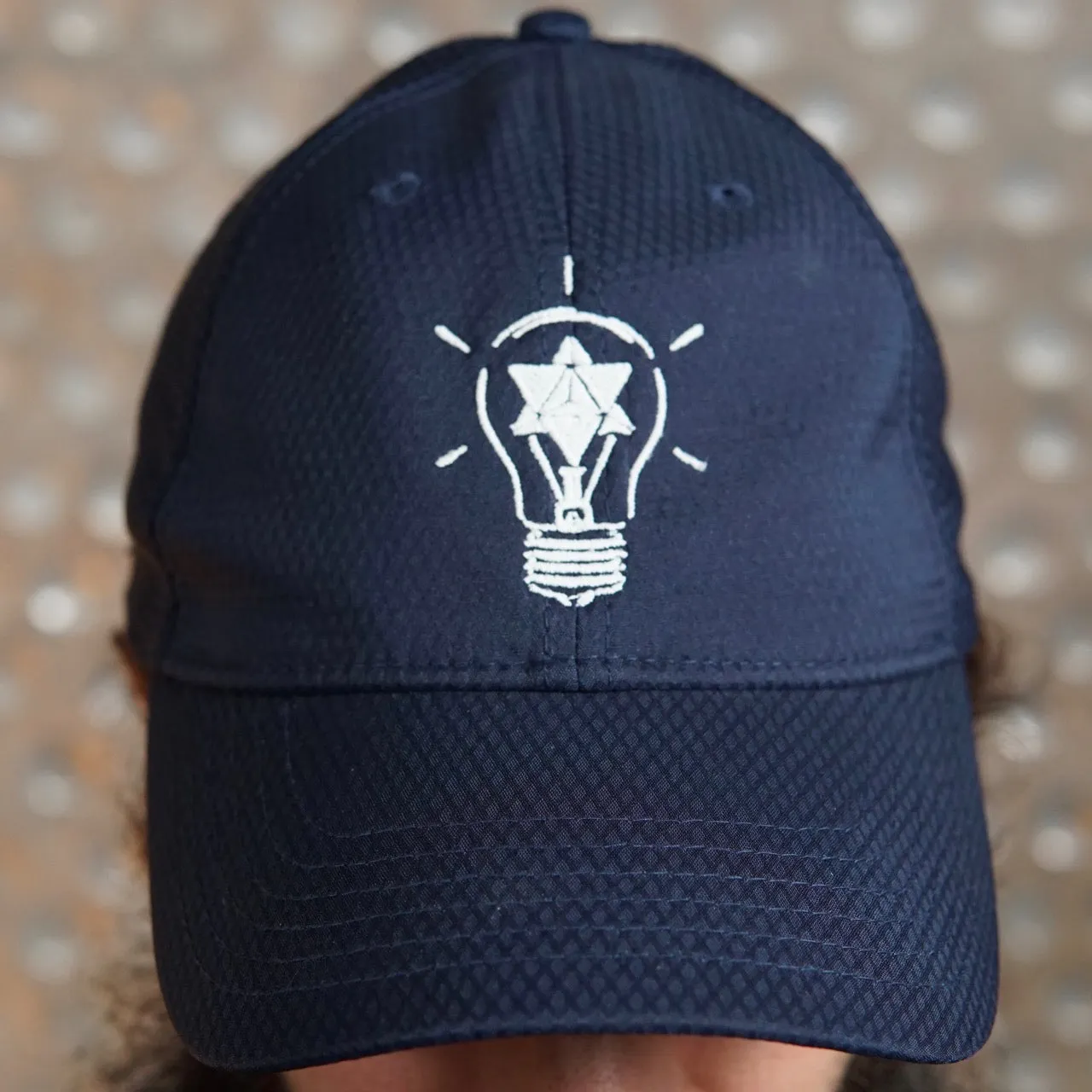 LIGHTBULB SPORTS CAP