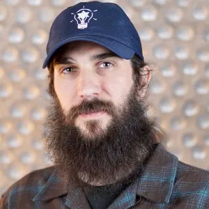 LIGHTBULB SPORTS CAP