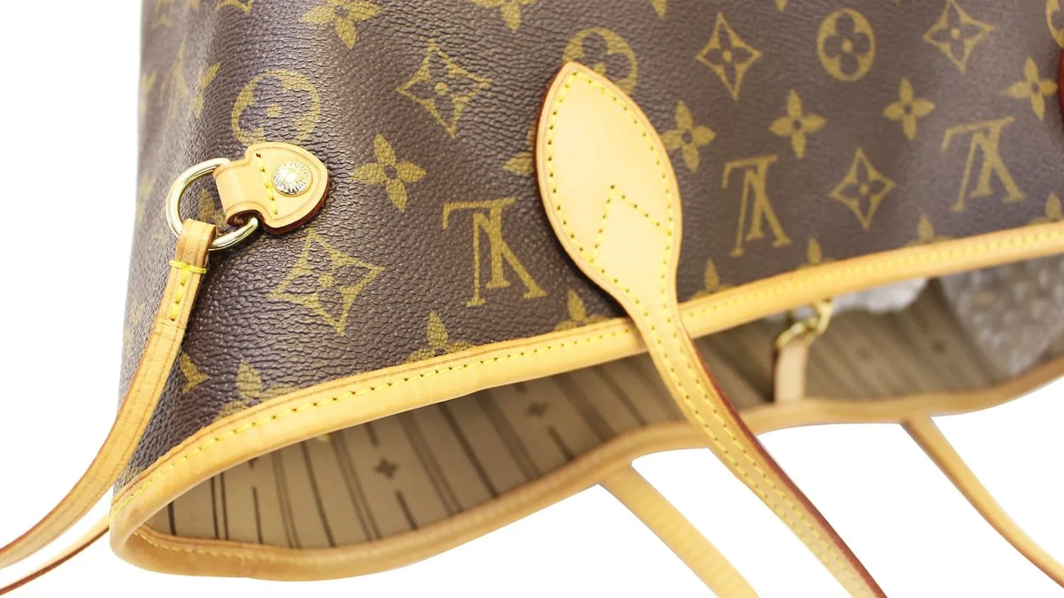 LOUIS VUITTON Monogram Neverfull MM Shoulder Bag
