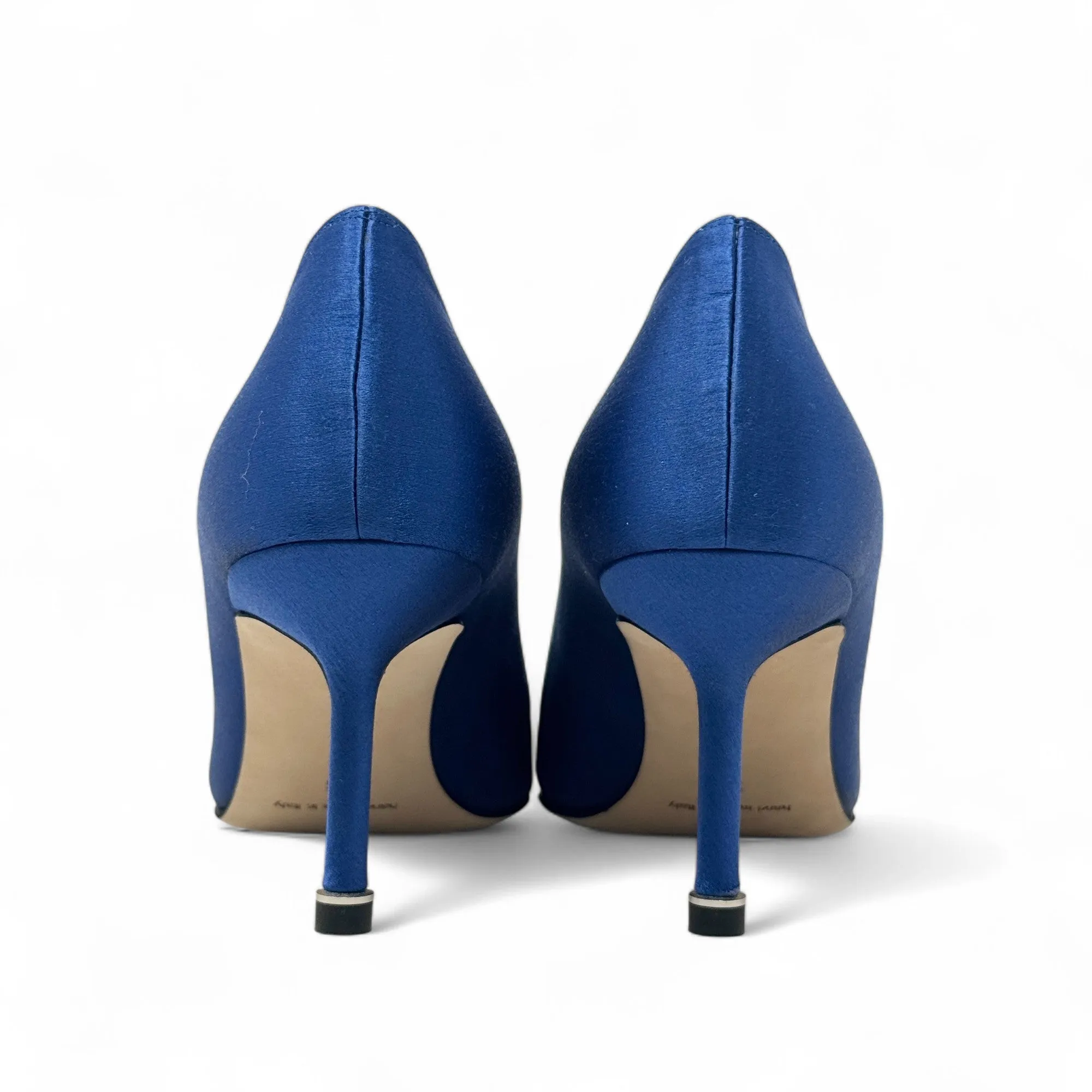 Manolo Blahnik Blue Hangisi Pumps 36