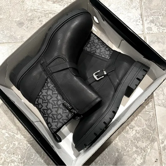 NEW DKNY Big Girls Riding Boots, Black Size 5 New in Box