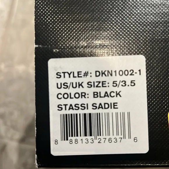 NEW DKNY Big Girls Riding Boots, Black Size 5 New in Box