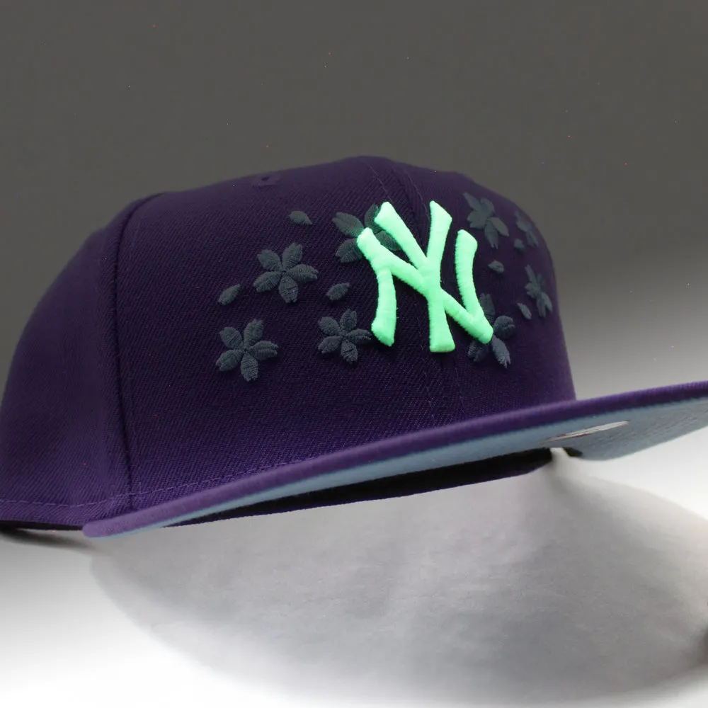 New York Yankees Cherry Blossom New Era 59Fifty Fitted Hat (GITD Purple Sky Blue Under Brim)