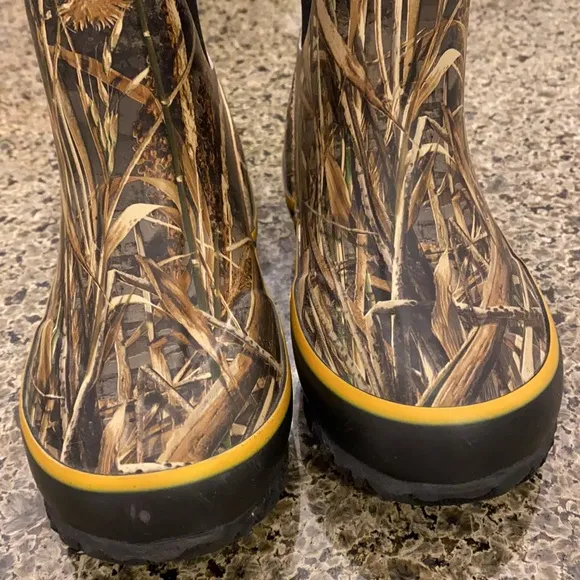 Oaki Boots in Size 9