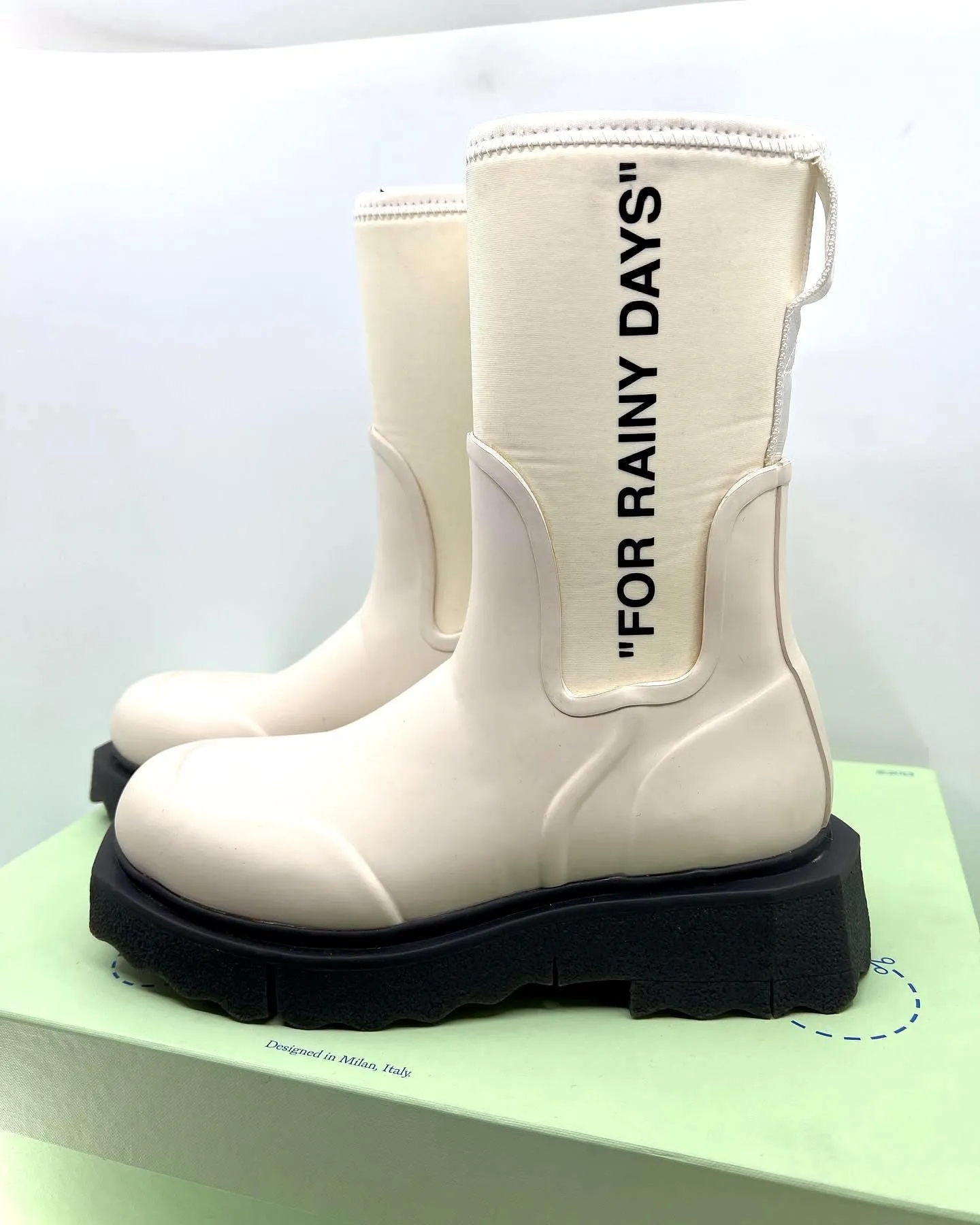OFF-WHITE SPONGE RUBBER RAIN BOOTS