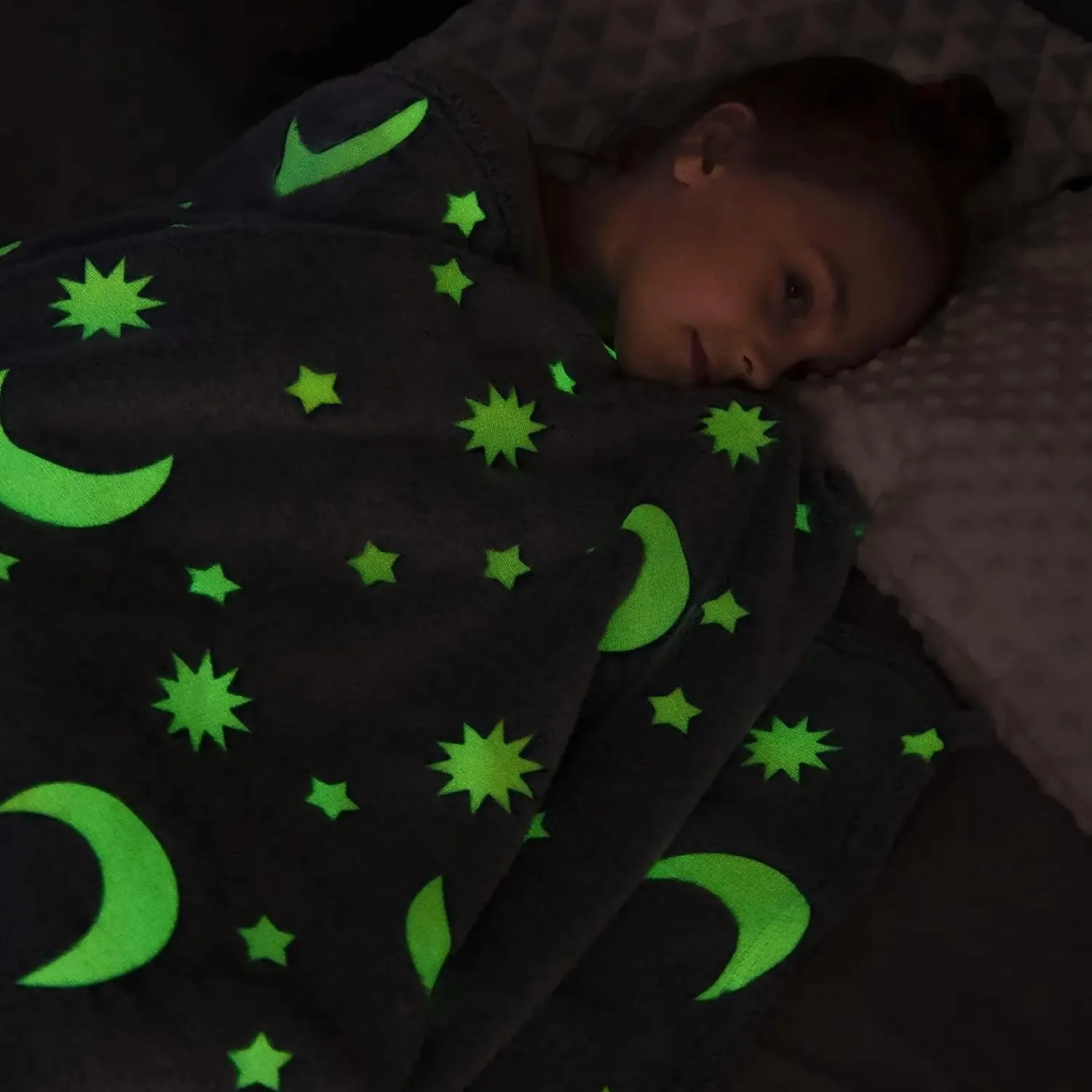 Pink Stars Glow in The Dark Blanket for Kids, Ages 0-15 years | Ultra-soft & Lightweight Blanket for Kids