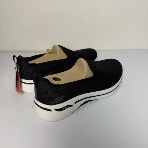 Skechers GOwalk Arch Fit - Togpath - Black Size 8