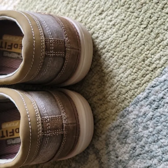 Skechers Landen - Stellar Slip on loafer in brown.