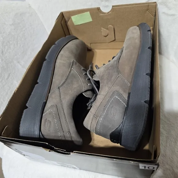 SKETCHERS Augustino Carano. Charcoal Gray. Size 10